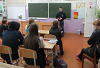 Уроки безопасности в Частинских школах и детских садах