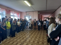 Представители Кизеловского отделения ВДПО наградили победителей и участников тематической игры «Школа безопасности». 